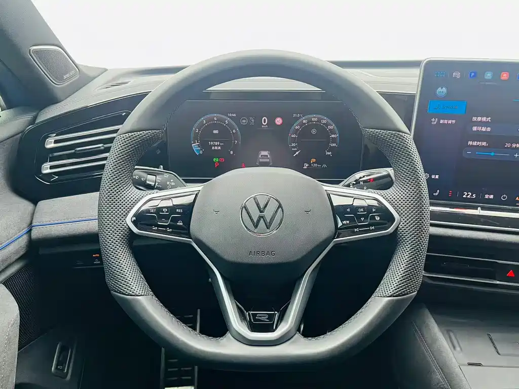 Volkswagen Tiguan L 2024 — фото 10