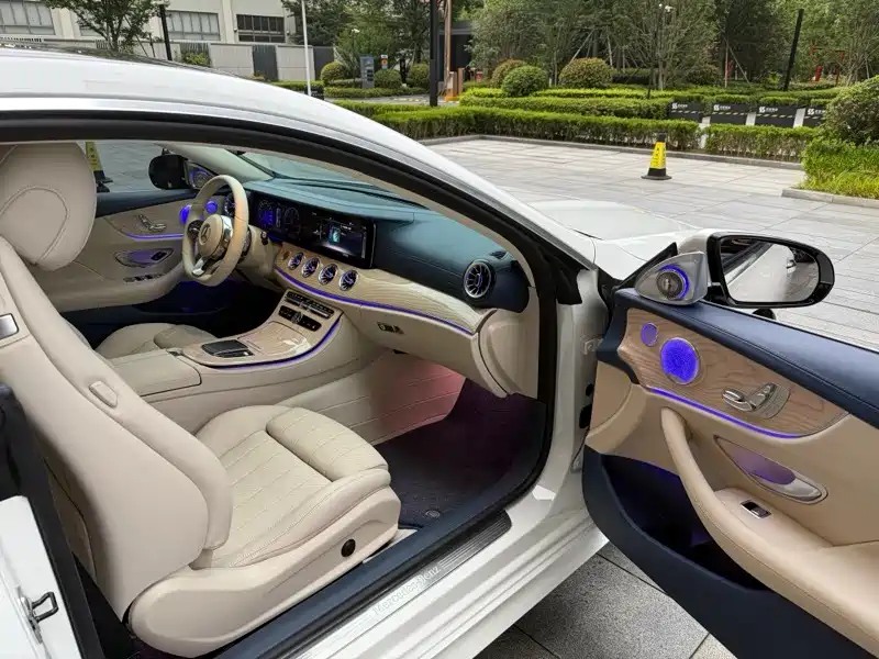 Mercedes-Benz E-Class 2020 — фото 12