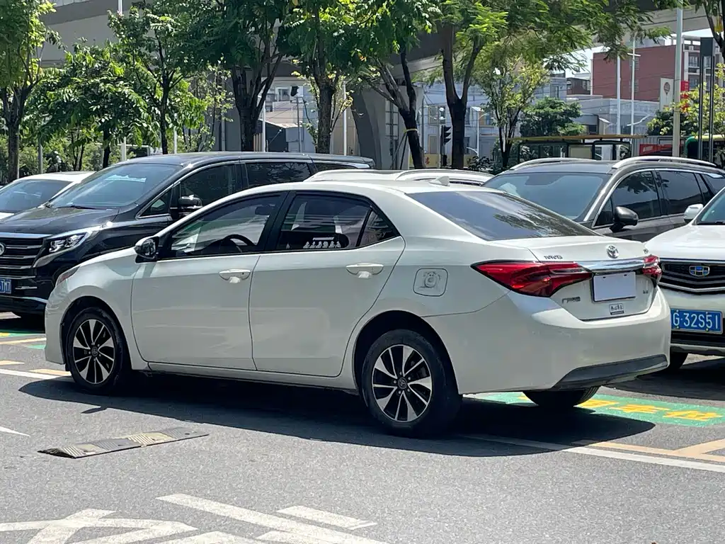 Toyota Levin 2017 — фото 4