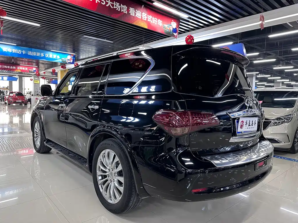 Infiniti QX80 2018 — фото 9