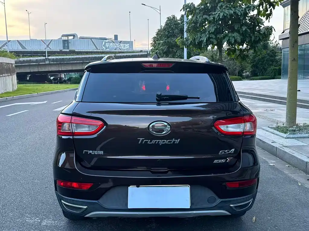 GAC Trumpchi GS4 2018 — фото 12