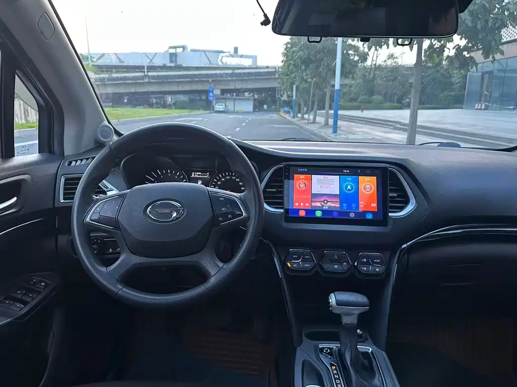 GAC Trumpchi GS4 2018 — фото 9