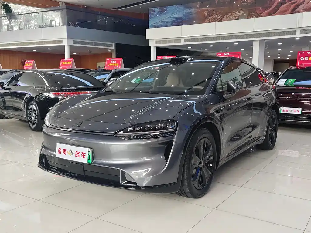 Luxeed Zhijie R7 2025