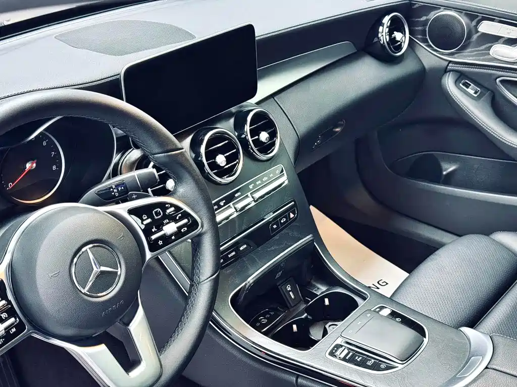 Mercedes-Benz C-Class 2019 — фото 4