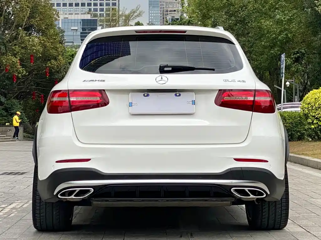 Mercedes-Benz GLC AMG 2018 — фото 4