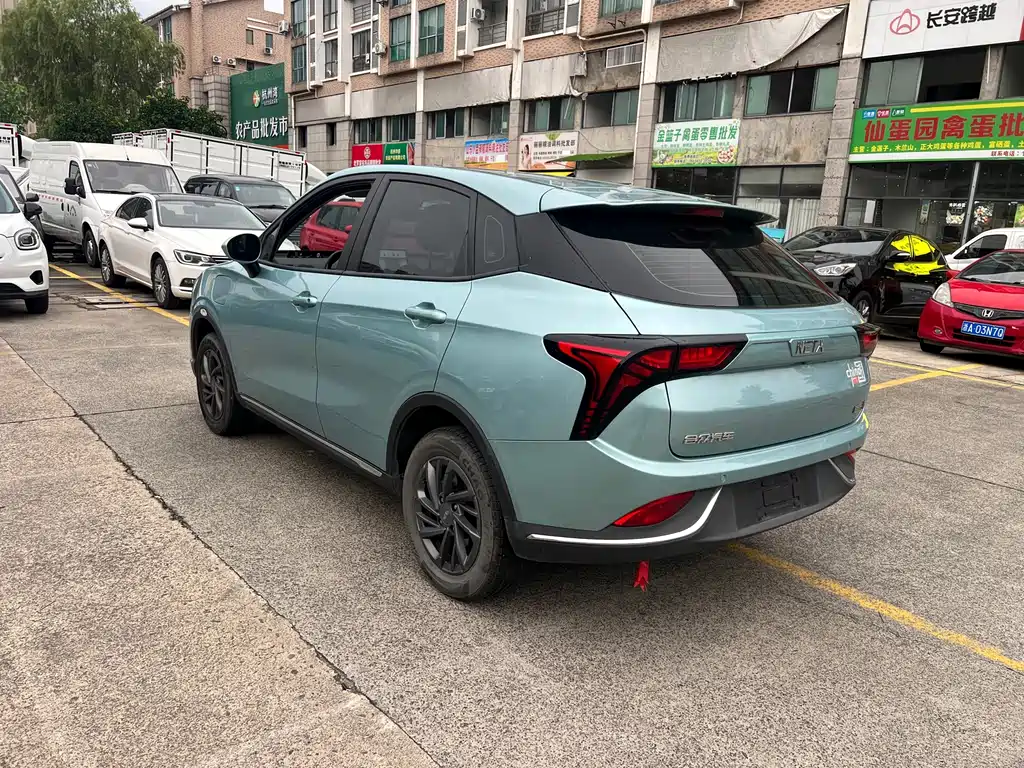 Neta V 2023