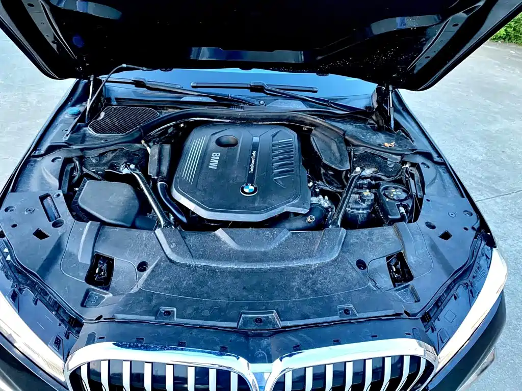 BMW 7 Series 2016 — фото 9