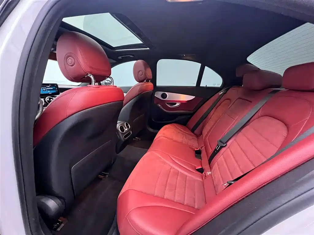 Mercedes-Benz C-Class 2019 — фото 24