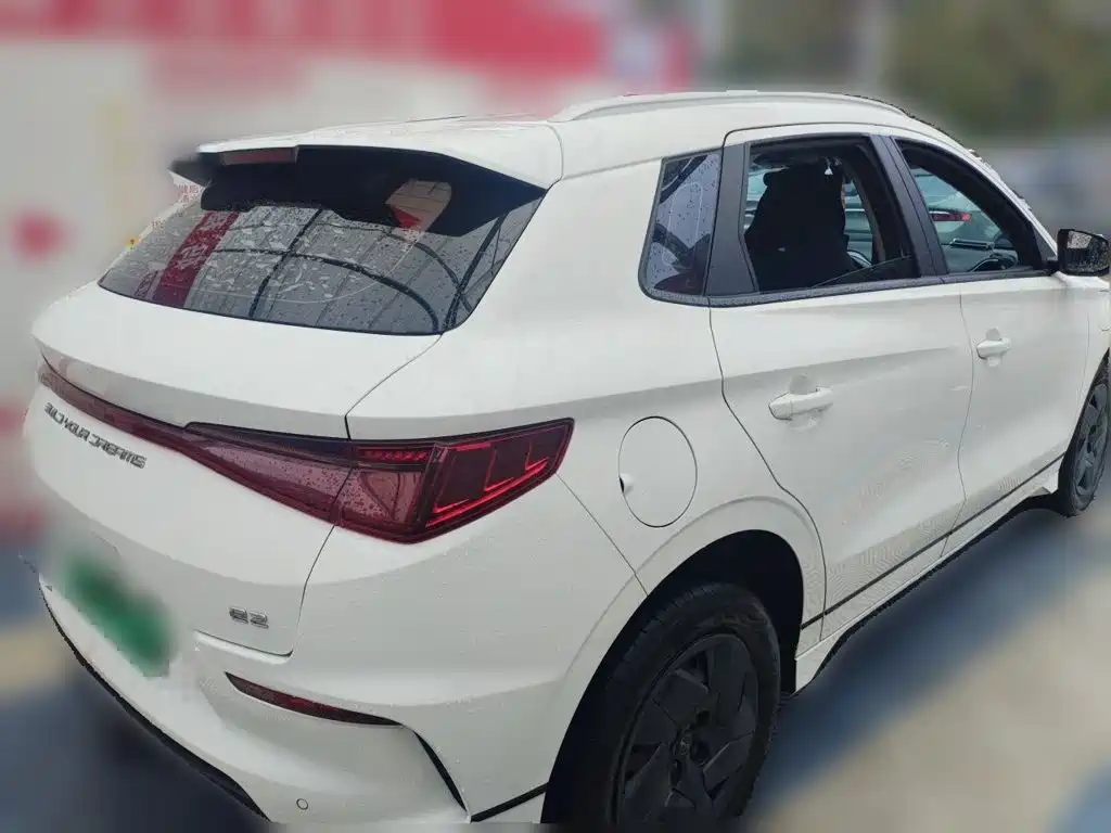 BYD e2 2024