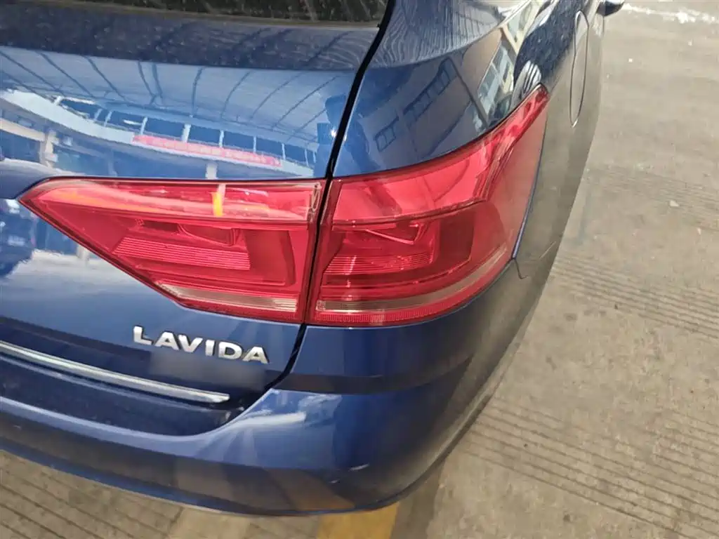 Volkswagen Gran Lavida 2015 — фото 8