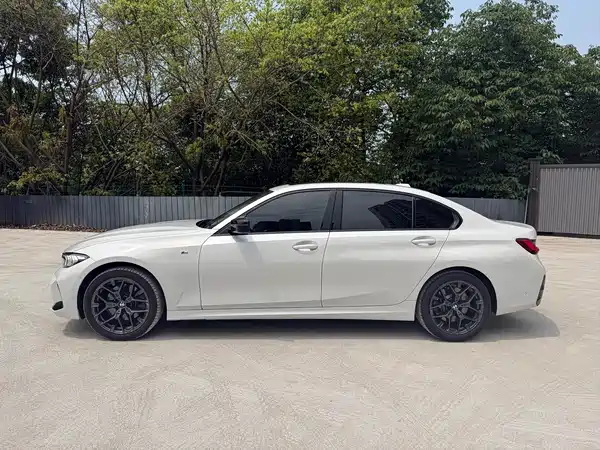 BMW 3 Series 2024