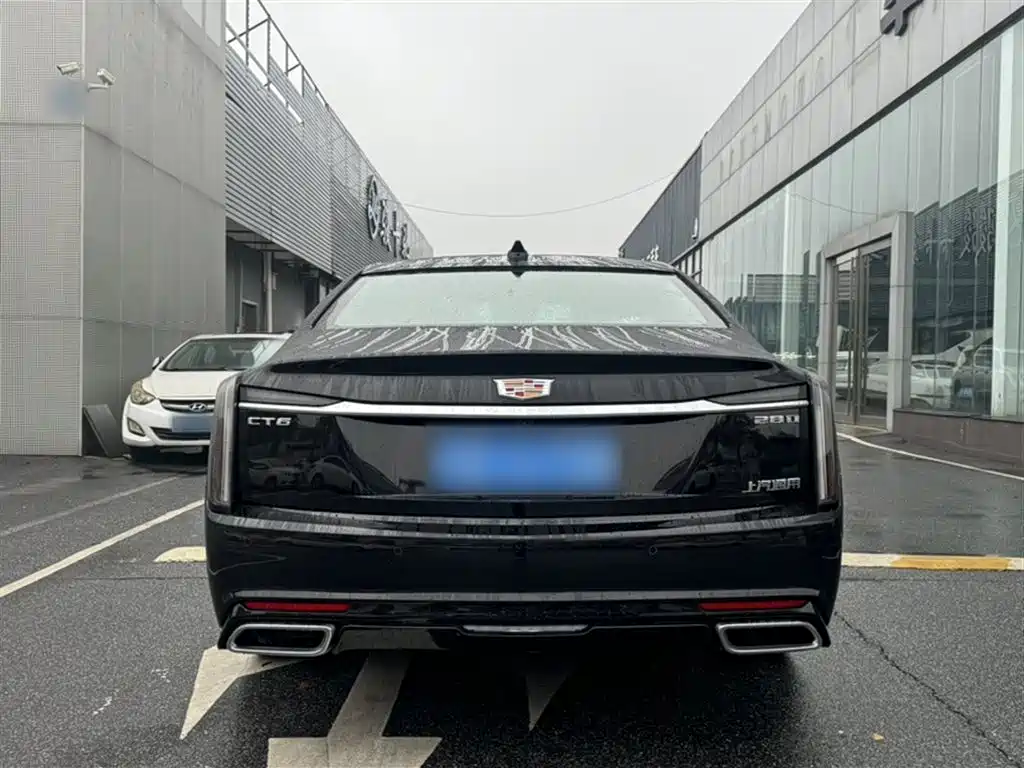Cadillac CT6 2025 — фото 15