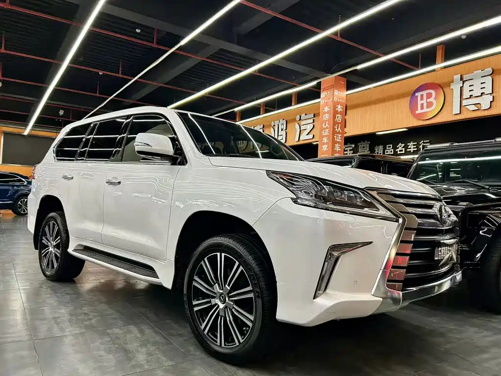 Lexus LX 2023 — фото 3