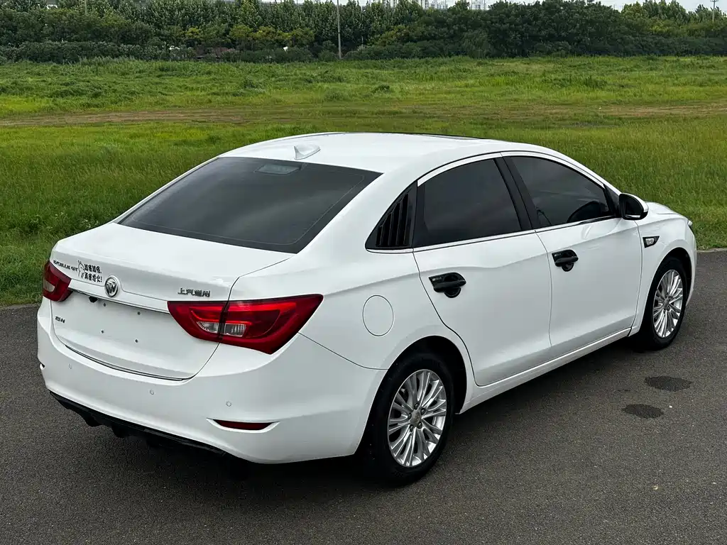 Buick Excelle 2017 — фото 14