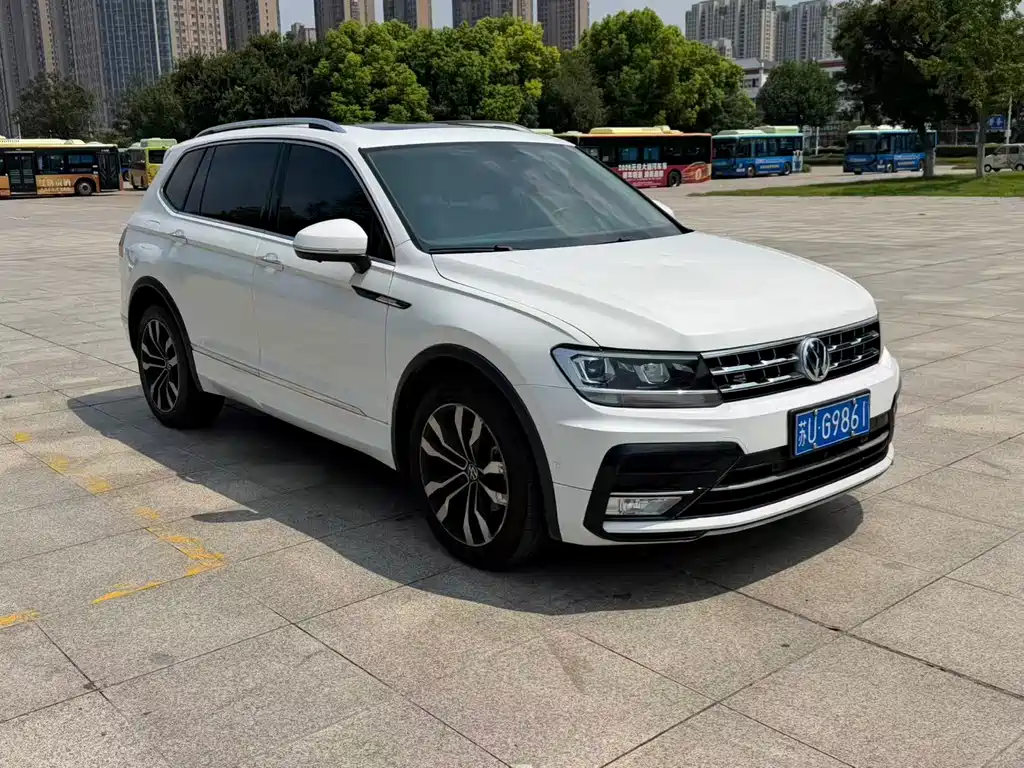 Volkswagen Tiguan L 2021