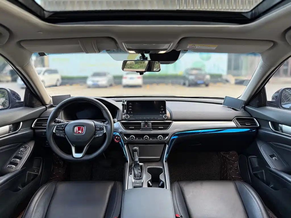 Honda Accord 2018 — фото 5