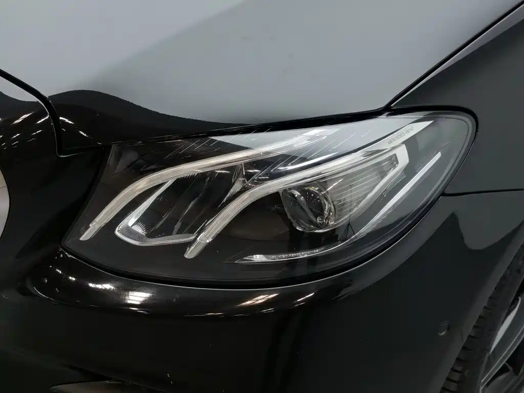 Mercedes-Benz E-Class 2020