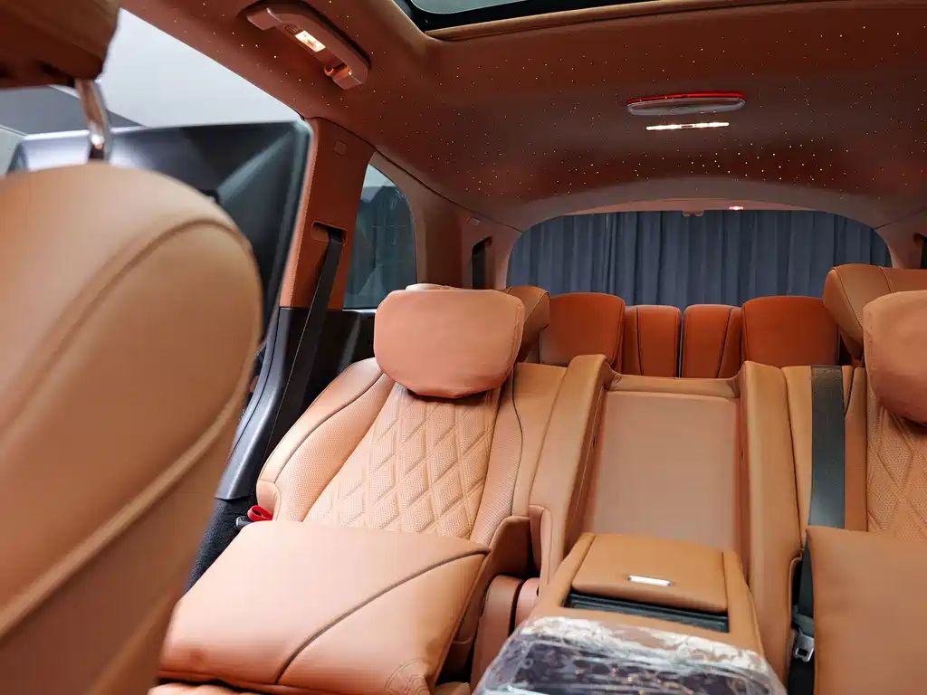 Mercedes-Benz GLS — фото 21