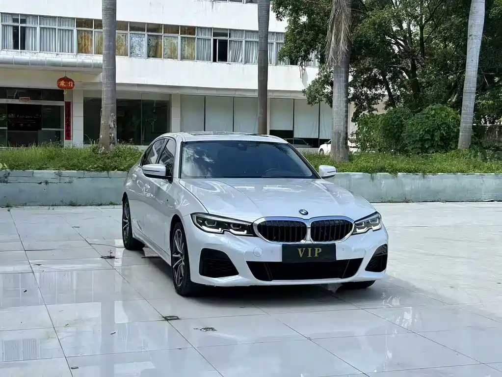 BMW 3 Series 2021