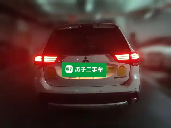 Mitsubishi Outlander 2018