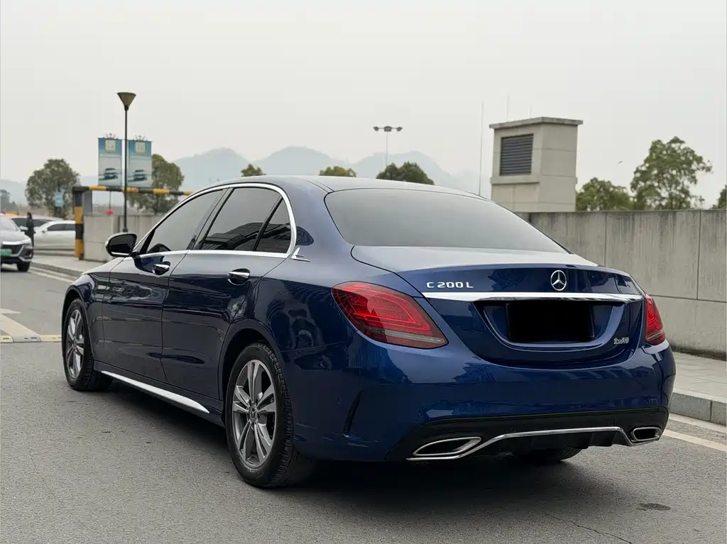 Mercedes-Benz C-Class 2019 — фото 14