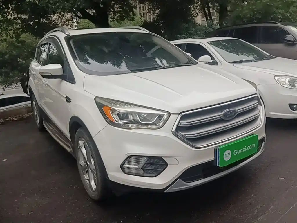 Ford Kuga 2017 — фото 22