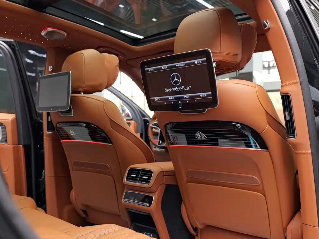 Mercedes-Benz GLS — фото 25