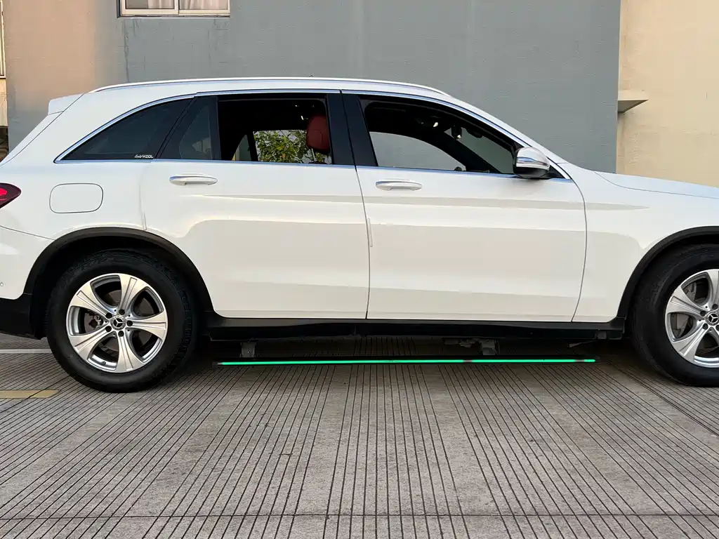 Mercedes-Benz GLC 2020 — фото 31