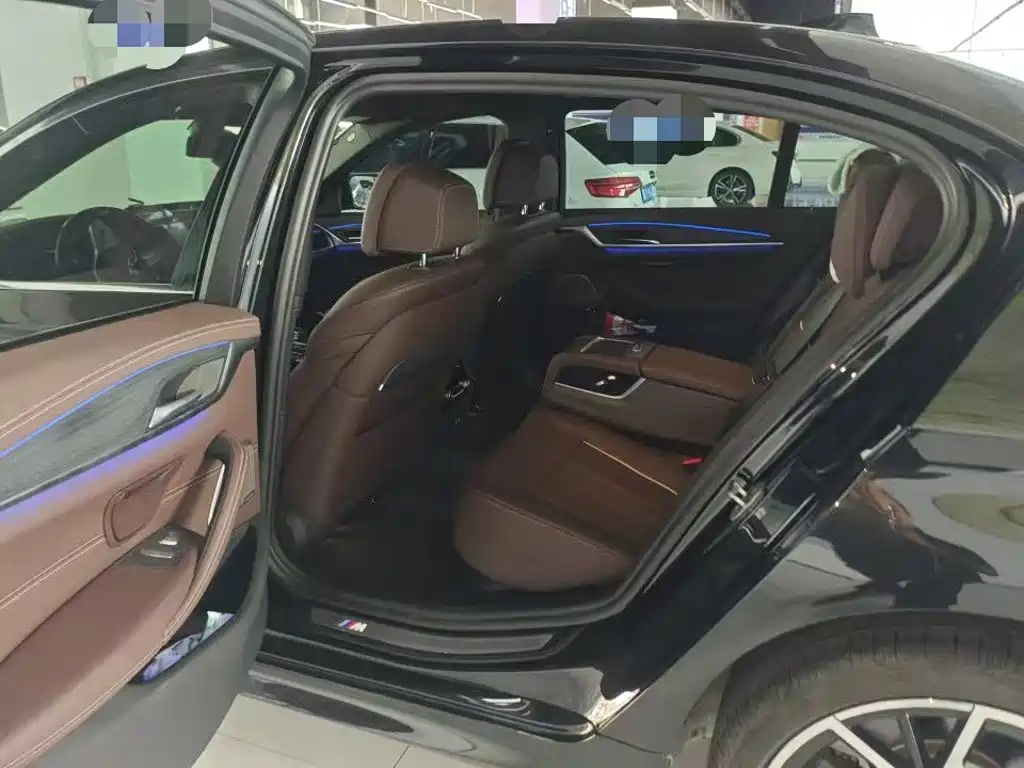 BMW 5 Series 2023