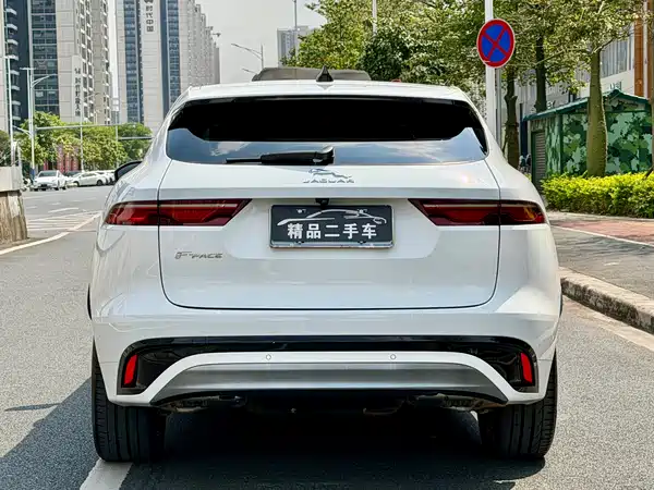 Jaguar F-PACE 2021