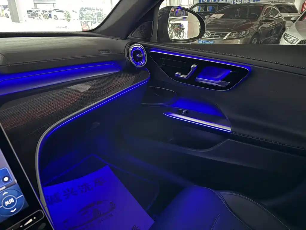 Mercedes-Benz C-Class 2023 — фото 14
