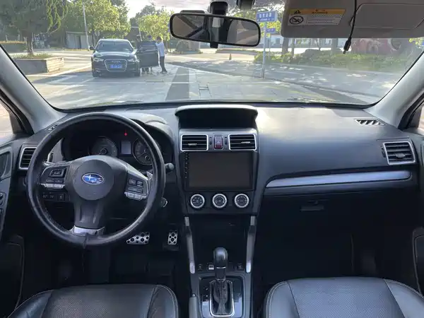Subaru Forester 2016