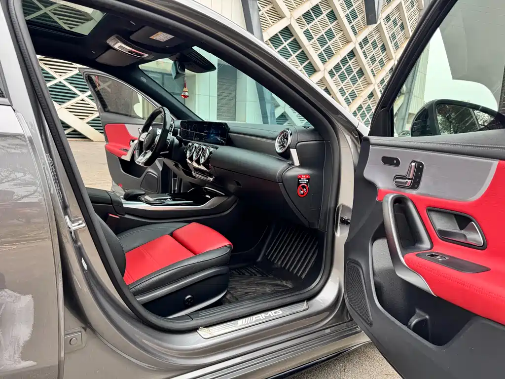 Mercedes-Benz A-Class AMG 2022 — фото 7
