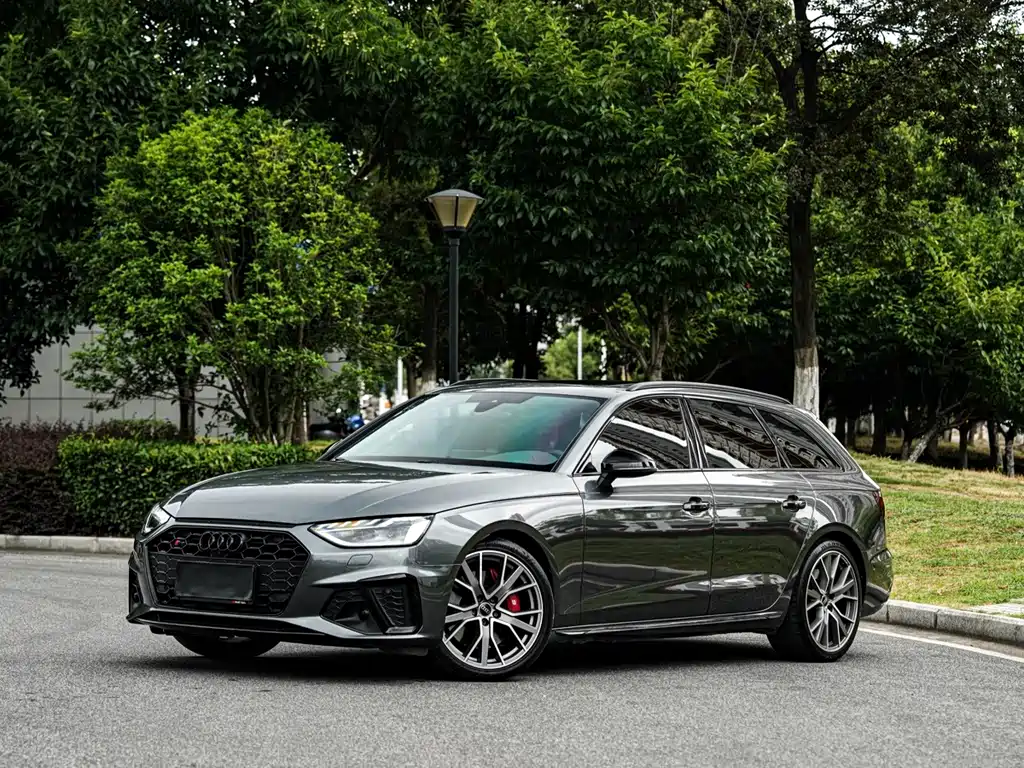 Audi S4 2024