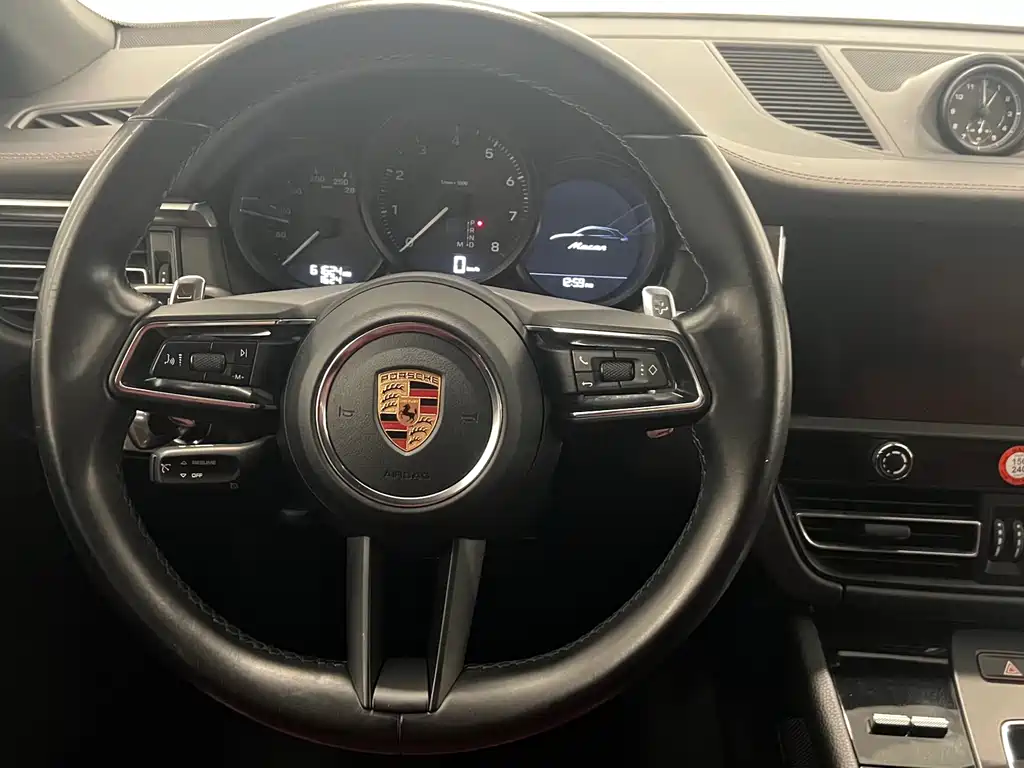Porsche Macan 2023 — фото 13