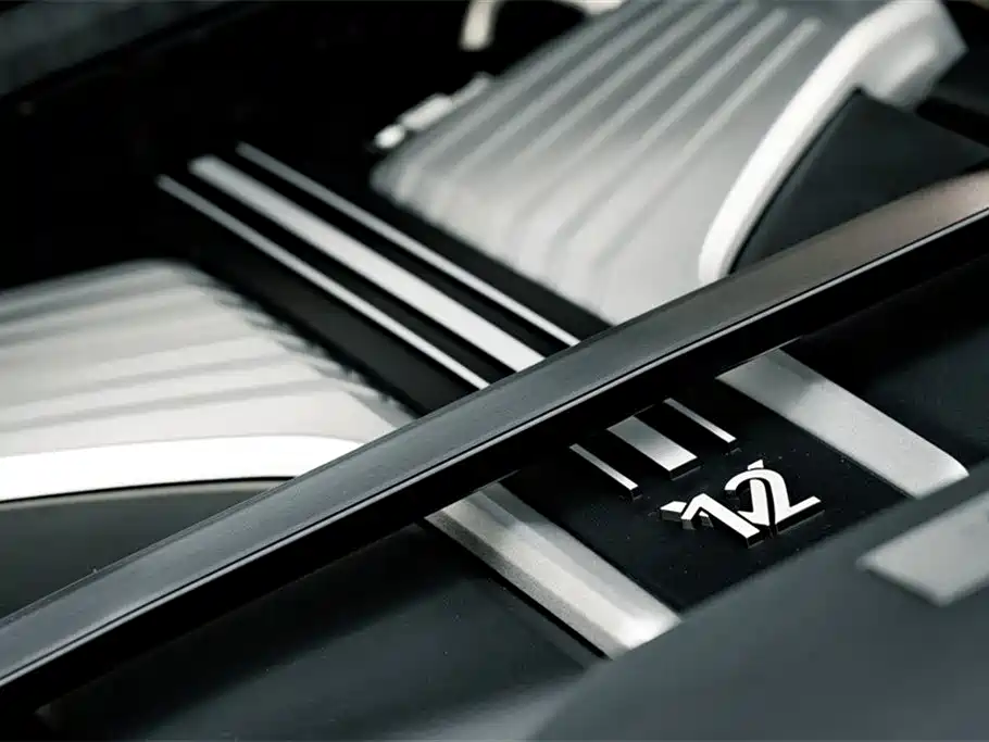 Rolls-Royce Cullinan 2022 — фото 39
