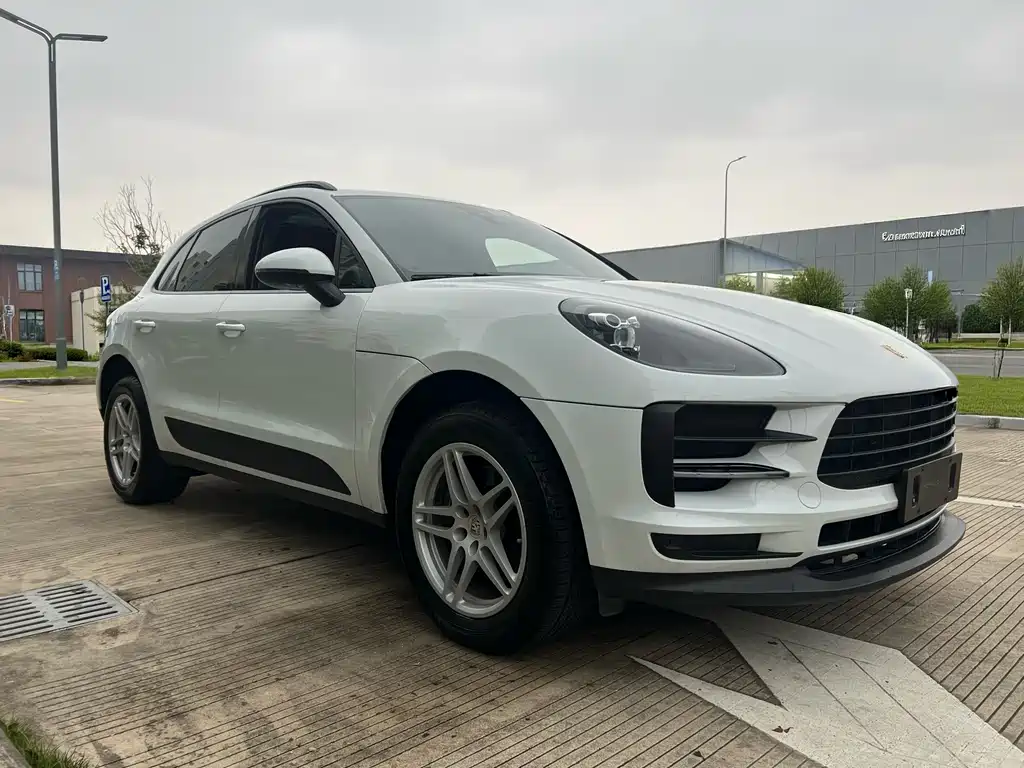 Porsche Macan 2019 — фото 8