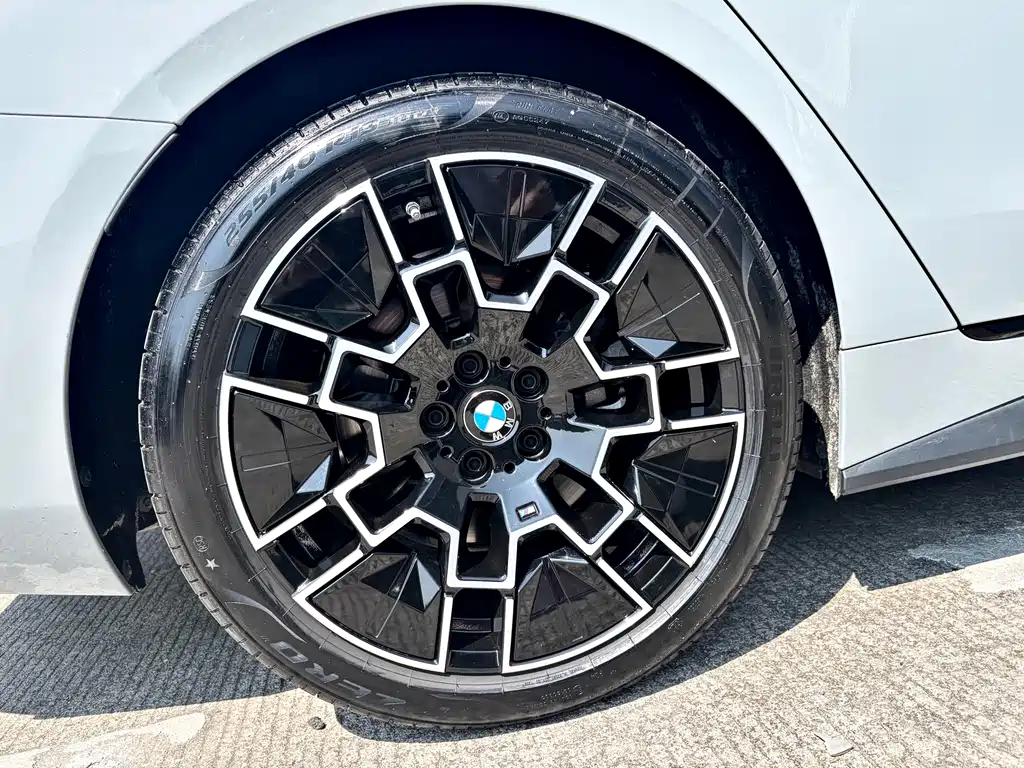 BMW 4 Series 2025 — фото 19