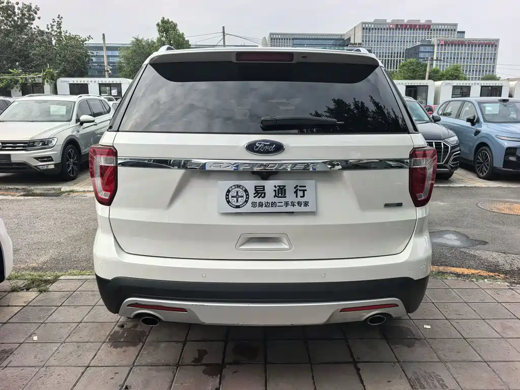 Ford Explorer 2017 — фото 17