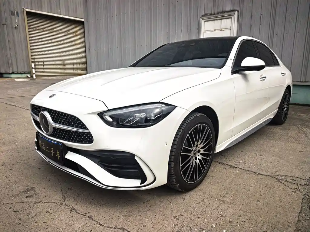 Mercedes-Benz C-Class 2025