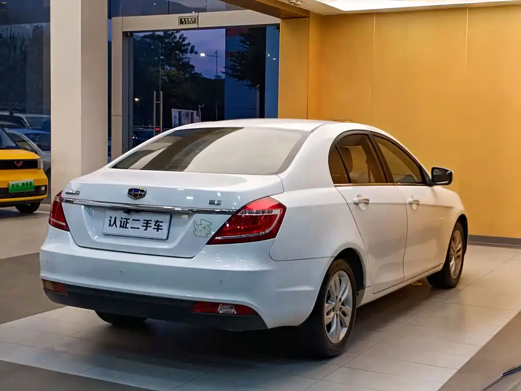 Geely Emgrand 2016 — фото 29