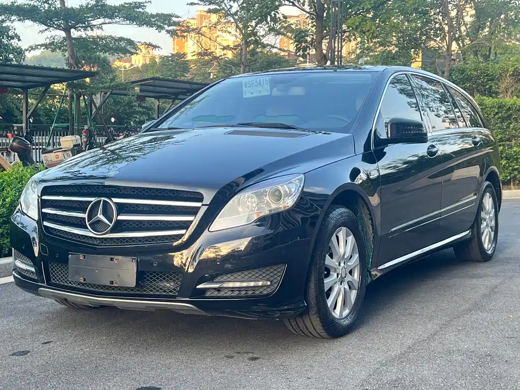 Mercedes-Benz R-Class 2017 — фото 1