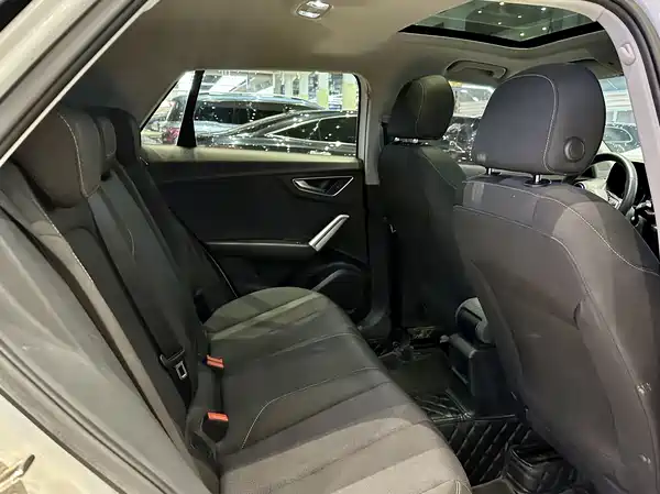 Audi Q2L 2021