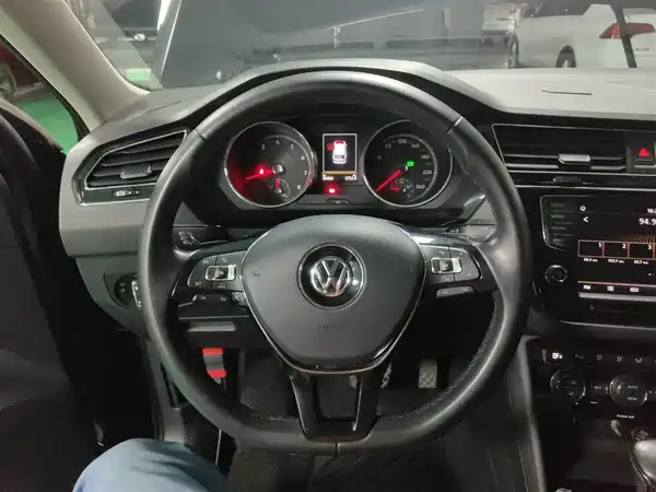 Volkswagen Tiguan L 2018