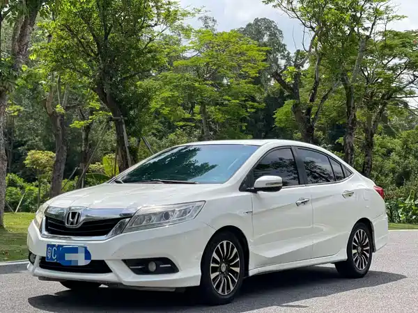 Honda Crider 2015