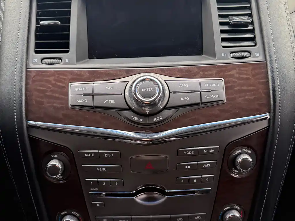 Nissan Patrol 2018 — фото 11