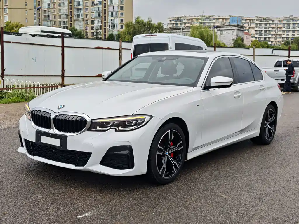 BMW 3 Series 2021