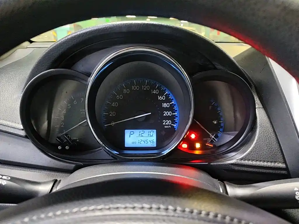 Toyota Vios 2016 — фото 12