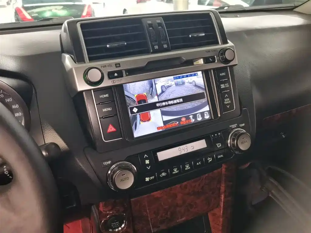 Toyota Prado 2016 — фото 13