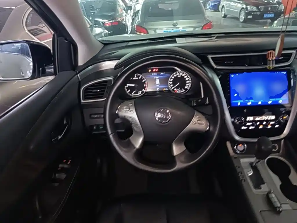 Nissan Murano 2017 — фото 11